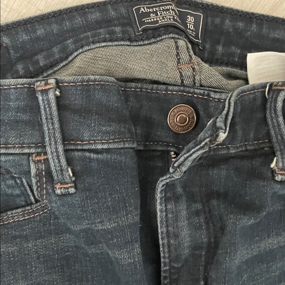 Abercrombie & Fitch Dark Blue Ankle Jeans - Picture 4 of 4